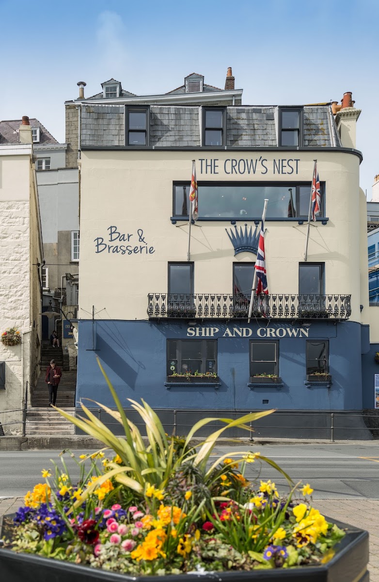 Ship & Crown